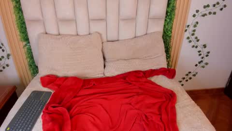 KITTY online show from 03-26-26, 01:49