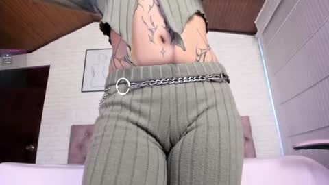 Snapshot of kitty_pam chatting on 10-03-25, 07:44 Kitty online show from 10-03-25, 07:44