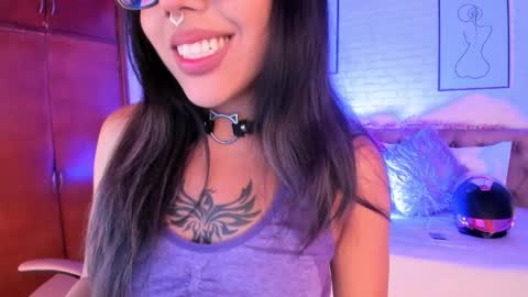 Snapshot of kitty_pam chatting on 04-06-26, 08:43 Kitty online show from 04-06-26, 08:43