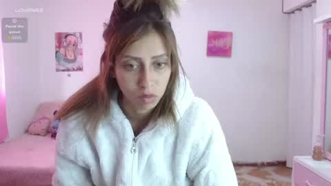Snapshot of kitty_seducction chatting on 06-30-26, 08:21 Aleja online show from 06-30-26, 08:21