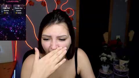 Snapshot of kitty_shenson chatting on 11-22-25, 01:10 Kate online show from 11-22-25, 01:10