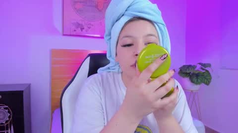 Snapshot of kitty_sweeety_ chatting on 03-05-26, 12:34 K I T T Y online show from 03-05-26, 12:34