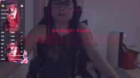 Snapshot of kittybabe0528 chatting on 11-14-25, 08:46 kittybabe0528 online show from 11-14-25, 08:46