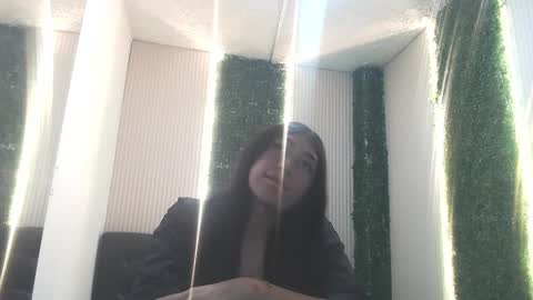 Snapshot of kittyfox07 chatting on 03-22-26, 06:33 Kitty online show from 03-22-26, 06:33