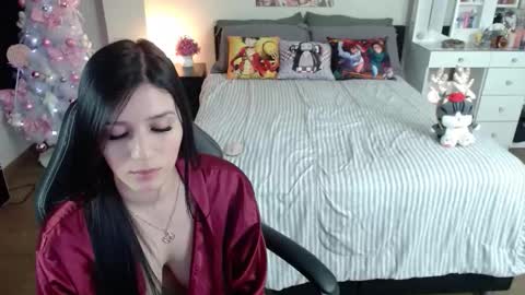 Isabel online show from 12-18-25, 02:06