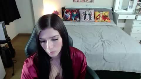 Isabel online show from 06-14-26, 02:24