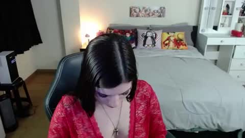 Isabel online show from 06-19-26, 02:05