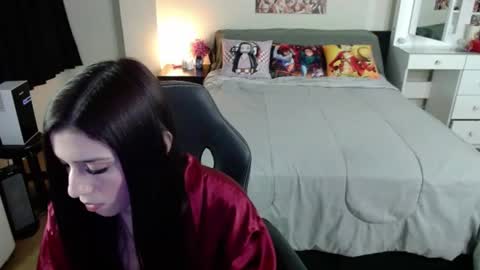 Isabel online show from 06-19-26, 11:52