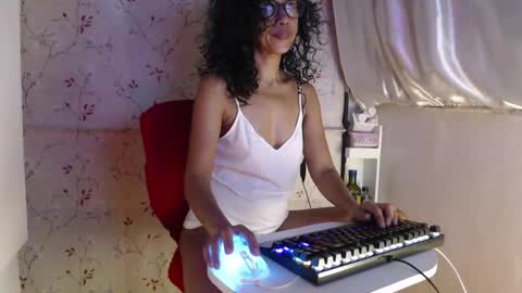 Viktoria online show from 12-19-25, 06:31