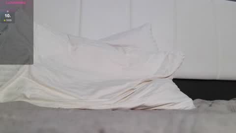 Monika online show from 12-19-25, 11:23