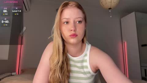 Monika online show from 06-10-26, 03:07