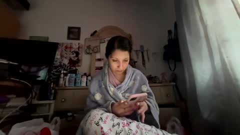 kittyluvx online show from 02-16-25, 12:54