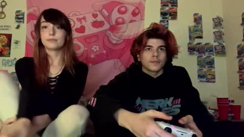 kitty online show from 12-20-25, 05:58