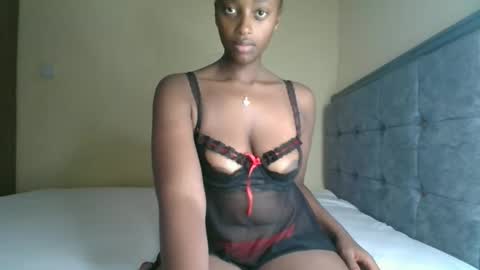 Kittypettite online show from 11-22-25, 11:31