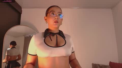 Snapshot of kittysophie_ chatting on 03-01-26, 01:02 Sophie online show from 03-01-26, 01:02