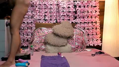 Snapshot of kittysprinklesx chatting on 09-12-25, 06:52 Kitty Sprinkles online show from 09-12-25, 06:52
