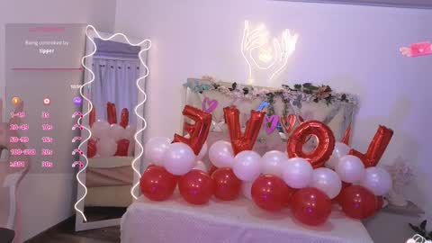 Snapshot of kittystar_tay chatting on 02-15-25, 01:21 Kitty online show from 02-15-25, 01:21