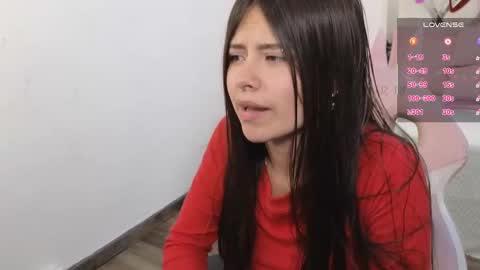 Snapshot of kittystar_tay chatting on 02-15-25, 07:28 Kitty online show from 02-15-25, 07:28