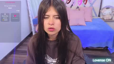 Snapshot of kittystar_tay chatting on 03-04-25, 07:11 Kitty online show from 03-04-25, 07:11