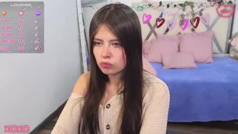 Snapshot of kittystar_tay chatting on 03-05-25, 08:32 Kitty online show from 03-05-25, 08:32