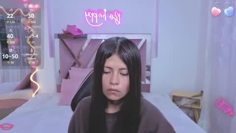 Snapshot of kittystar_tay chatting on 09-24-25, 11:46 Kitty online show from 09-24-25, 11:46