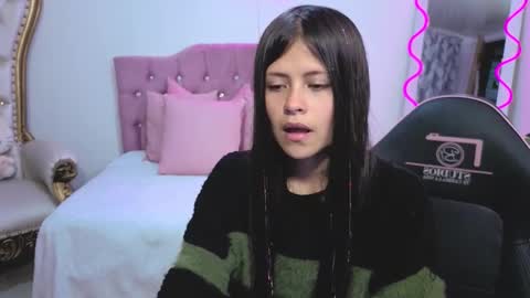 Snapshot of kittystar_tay chatting on 09-27-25, 11:48 Kitty online show from 09-27-25, 11:48