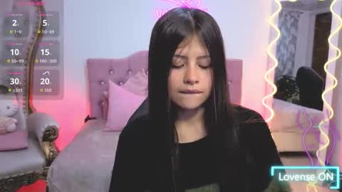 Snapshot of kittystar_tay chatting on 10-04-25, 11:30 Kitty online show from 10-04-25, 11:30