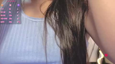 Snapshot of kittystar_tay chatting on 10-20-25, 11:43 Kitty online show from 10-20-25, 11:43