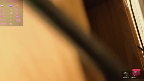 Snapshot of kittystar_tay chatting on 11-03-25, 11:33 Kitty online show from 11-03-25, 11:33