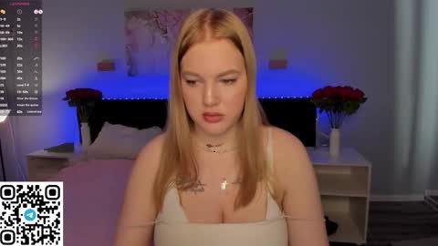 Snapshot of kittyy_cuttie chatting on 09-26-25, 07:56 kittyy online show from 09-26-25, 07:56