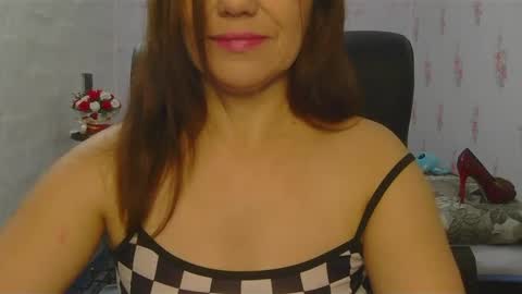 Snapshot of kittyybeauty chatting on 12-04-24, 07:17 KittyyBeauty online show from 12-04-24, 07:17