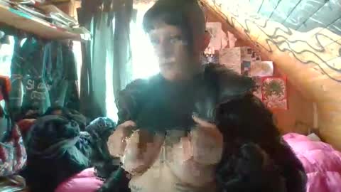 Snapshot of kity_cvt chatting on 11-14-25, 04:06 kity_cvt online show from 11-14-25, 04:06