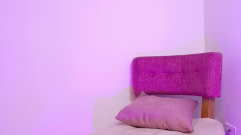 Kitty Hill online show from 11-02-25, 05:32