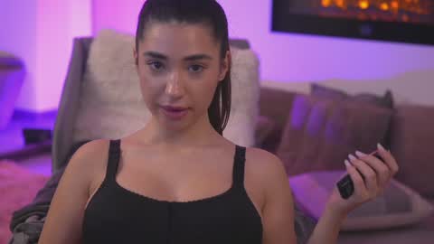 Erika online show from 01-17-25, 05:19