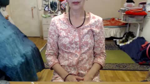 Snapshot of kiuminberry chatting on 09-12-25, 10:26 KiuminBerry online show from 09-12-25, 10:26