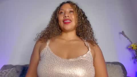 Lili online show from 10-14-25, 07:47