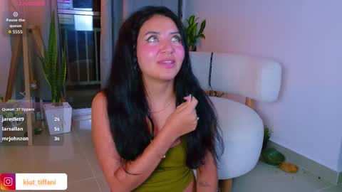  Tiffanii  online show from 09-19-25, 12:23