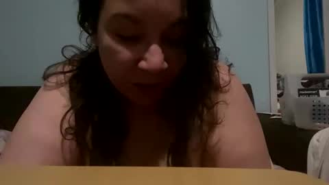 kivs19 online show from 02-11-25, 05:47