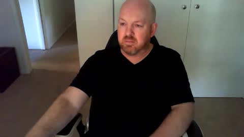Snapshot of kiwiben45 chatting on 06-08-26, 01:28 Ben online show from 06-08-26, 01:28
