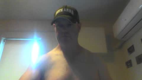 Snapshot of kiwiguy19773 chatting on 12-22-24, 03:33 kiwiguy19773 online show from 12-22-24, 03:33