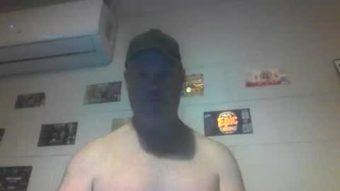 Snapshot of kiwiguy19773 chatting on 10-22-25, 06:02 kiwiguy19773 online show from 10-22-25, 06:02