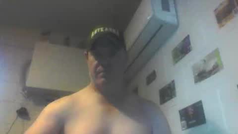 kiwiguy19773 online show from 05-10-26, 03:55