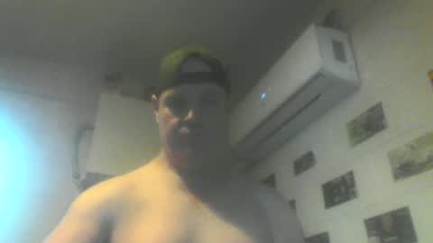 Snapshot of kiwiguy19773 chatting on 06-21-26, 03:53 kiwiguy19773 online show from 06-21-26, 03:53