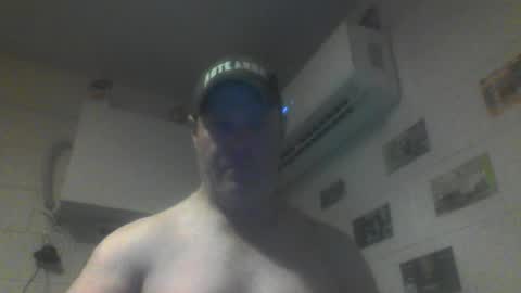 Snapshot of kiwiguy19773 chatting on 06-27-26, 08:41 kiwiguy19773 online show from 06-27-26, 08:41