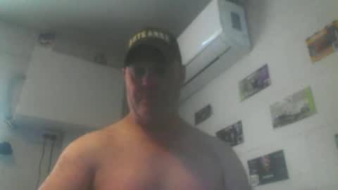 Snapshot of kiwiguy19773 chatting on 06-30-26, 12:44 kiwiguy19773 online show from 06-30-26, 12:44