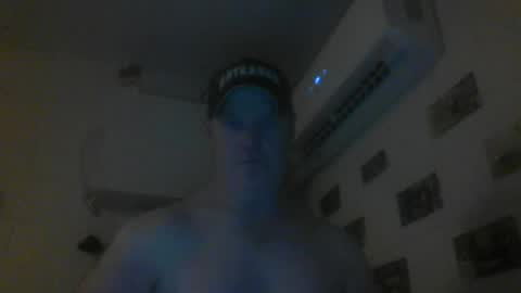 Snapshot of kiwiguy19773 chatting on 07-05-26, 08:54 kiwiguy19773 online show from 07-05-26, 08:54