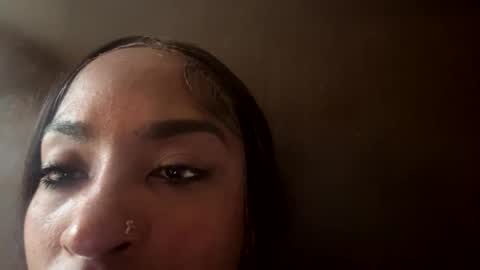 Snapshot of kiwirichi3 chatting on 12-16-25, 06:24 Kiwirichi3 online show from 12-16-25, 06:24