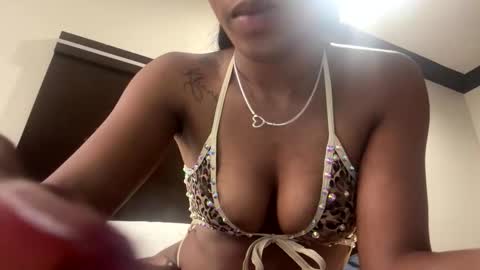 Snapshot of kiwirichi3 chatting on 01-10-26, 06:48 Kiwirichi3 online show from 01-10-26, 06:48