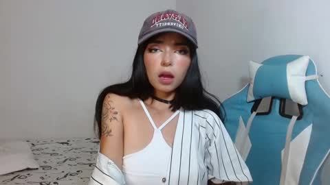 kiyu online show from 02-17-25, 12:10