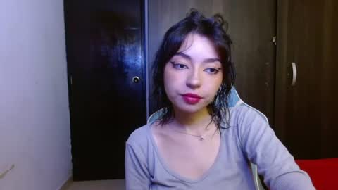 Snapshot of kiyusweetcrazy chatting on 06-15-26, 02:25 kiyu online show from 06-15-26, 02:25